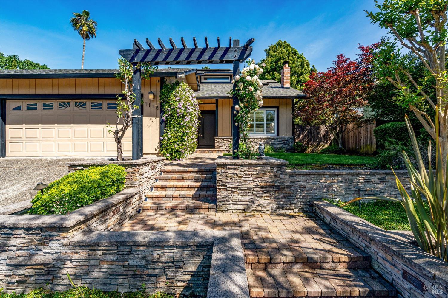 1116 Pinewood Drive