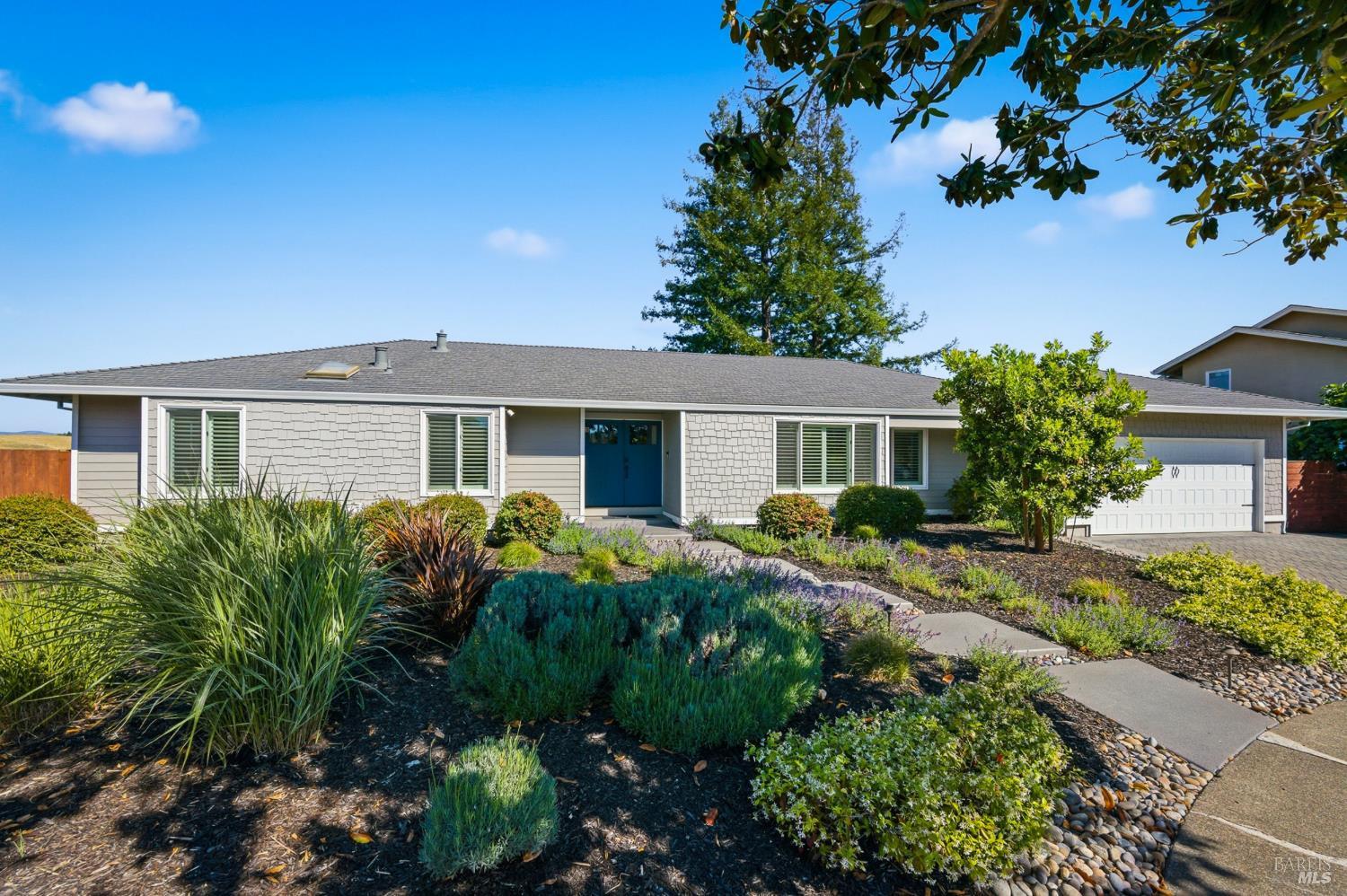 3392 Royal Court