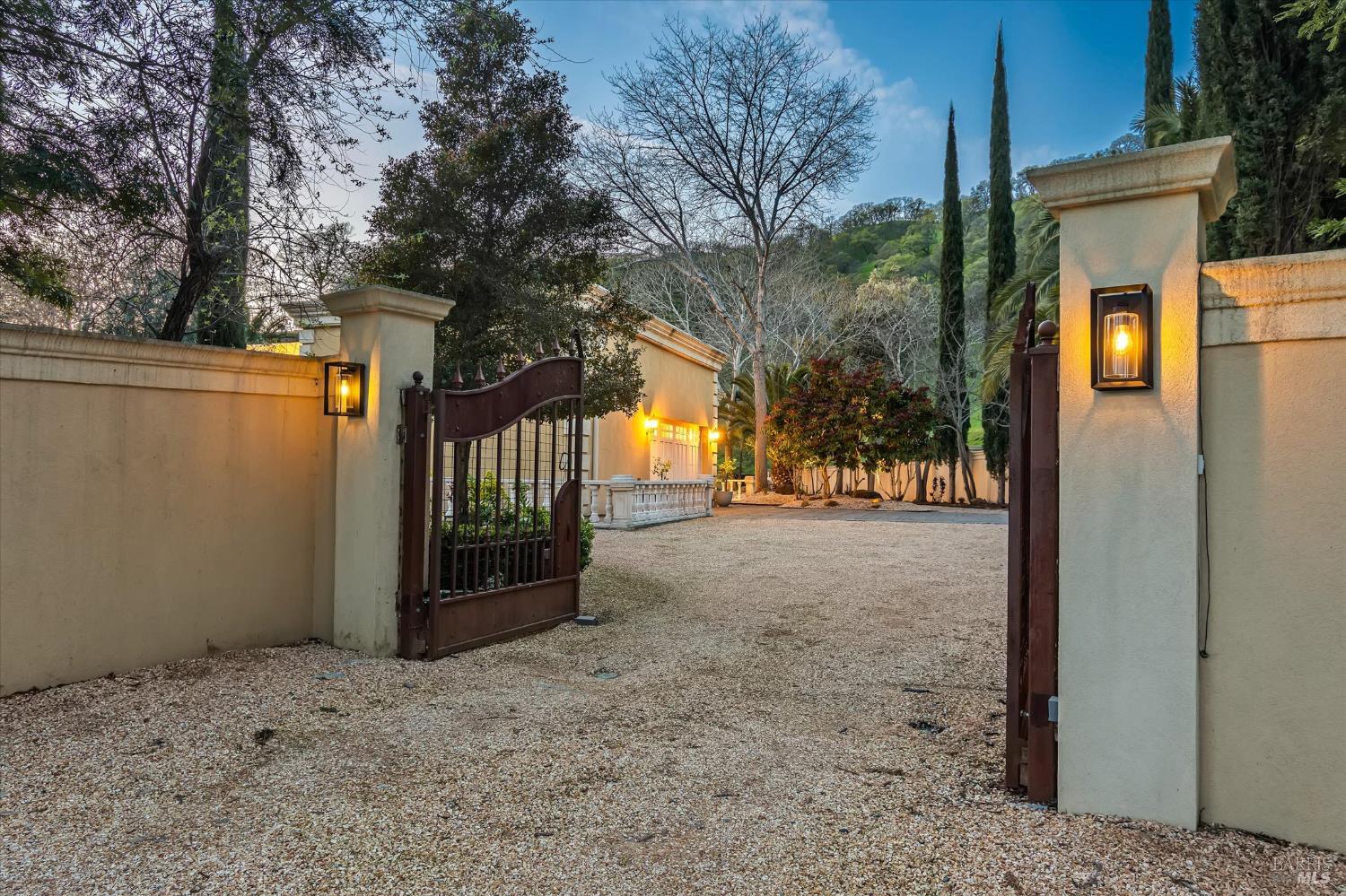 3467 Blue Mountain Drive