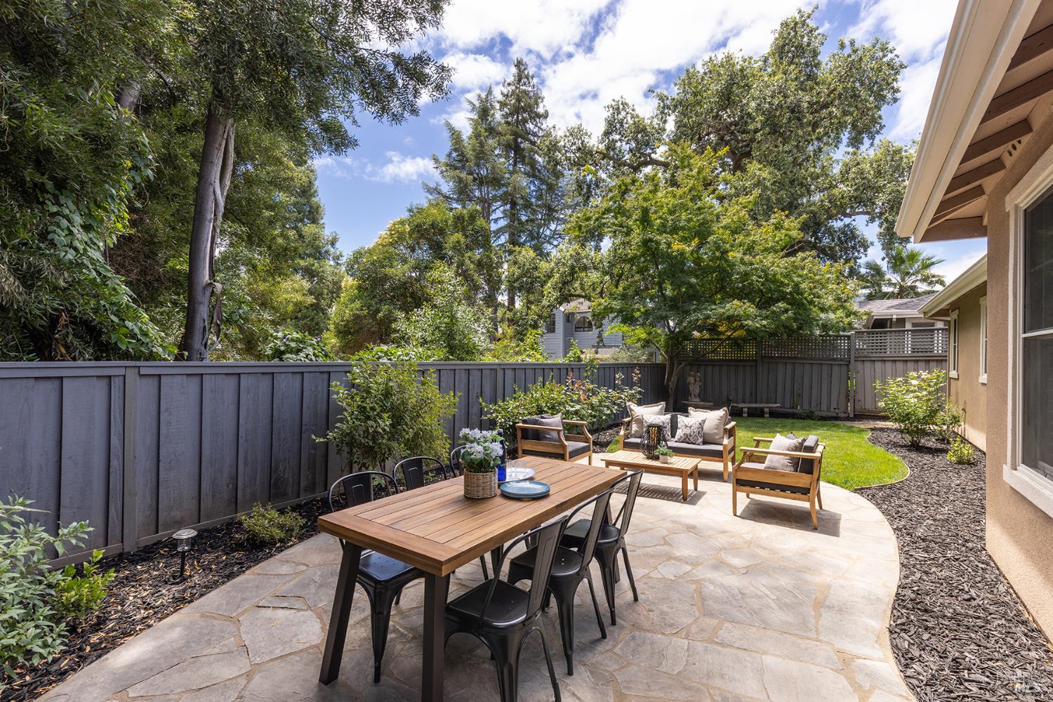 41 Lande Way