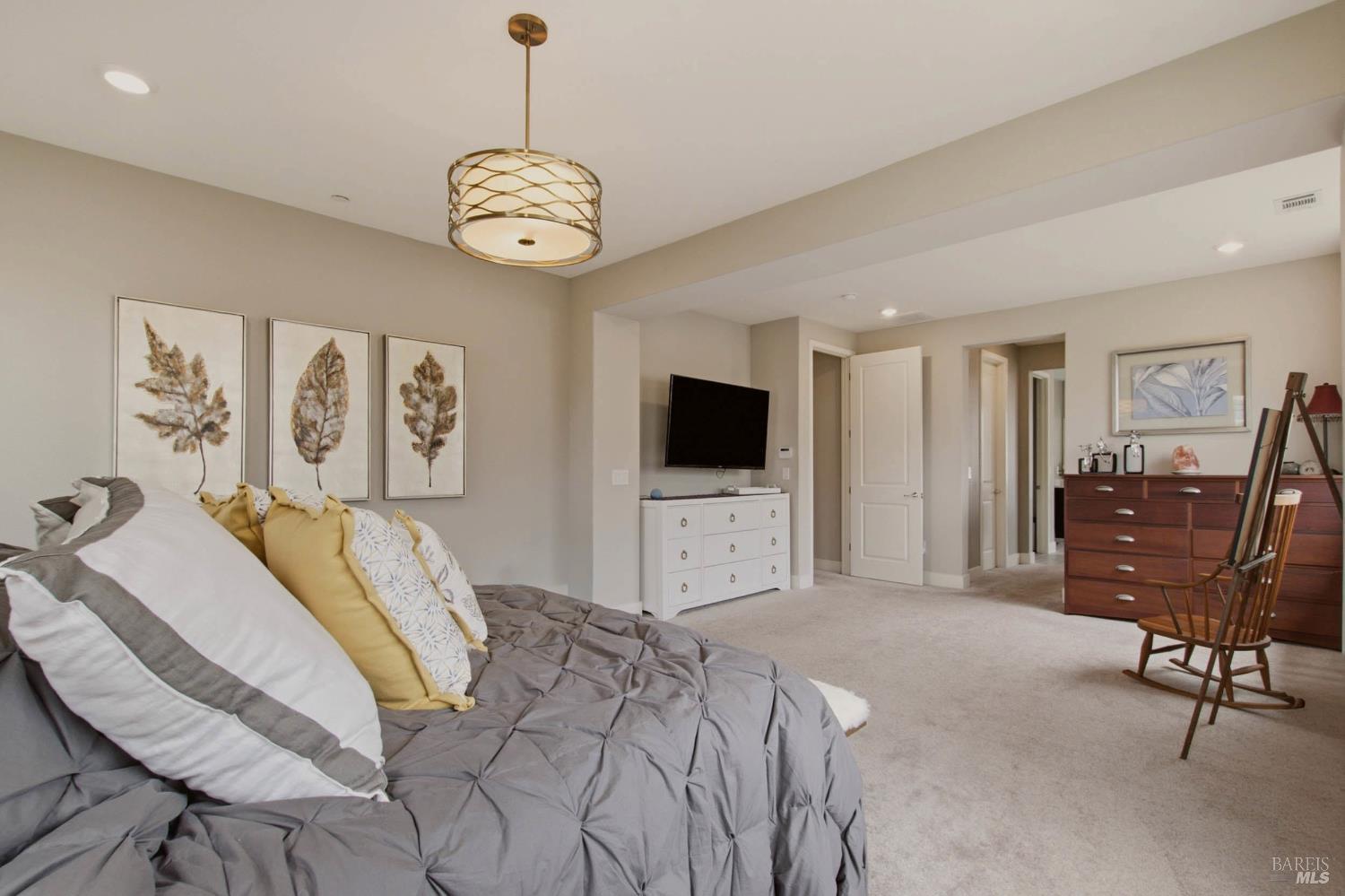 1534 Flagship Drive