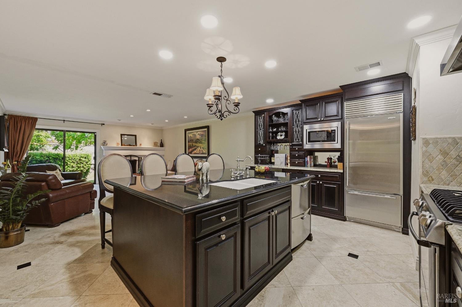 204 Vista Court