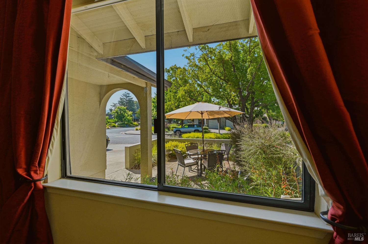 204 Vista Court