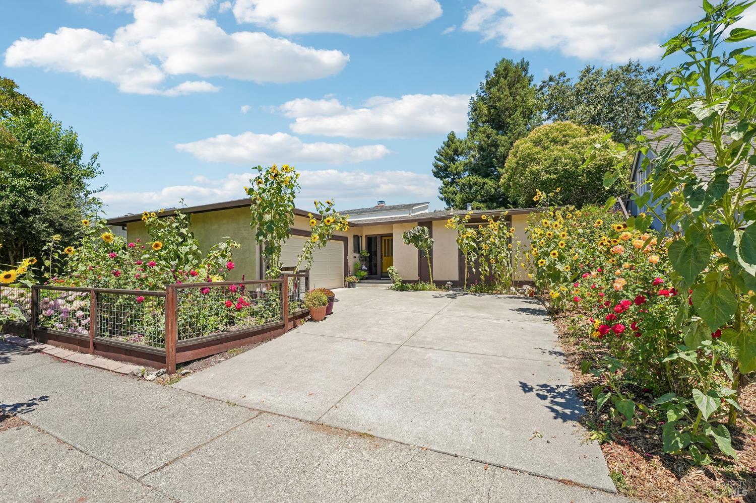 6644 Greenmeadow Drive
