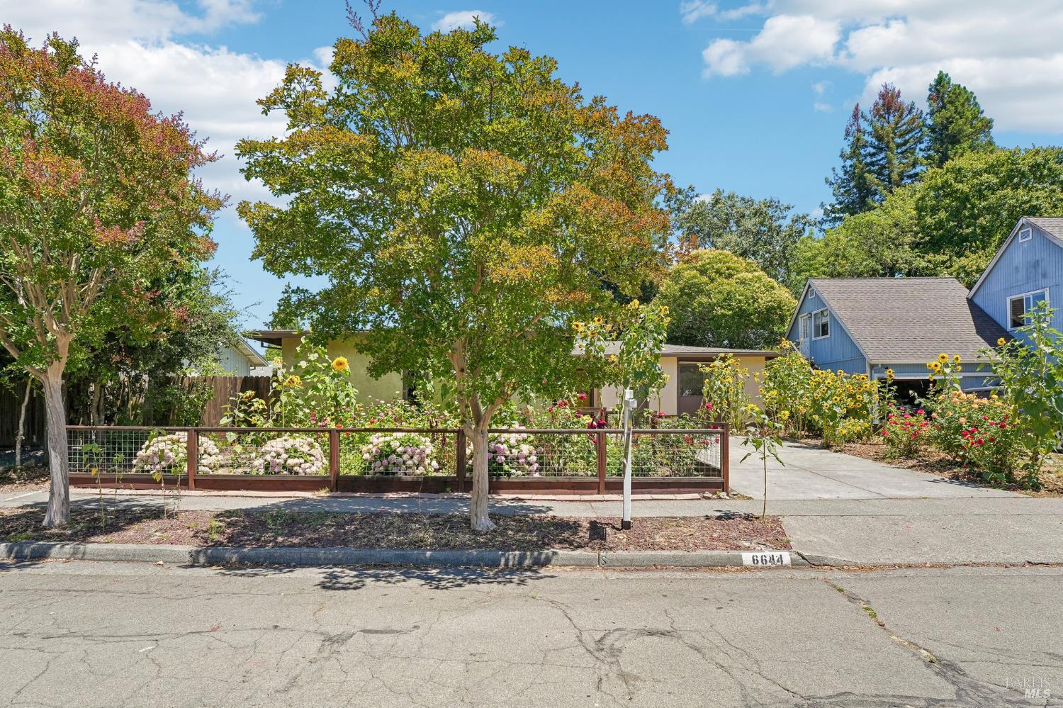 6644 Greenmeadow Drive