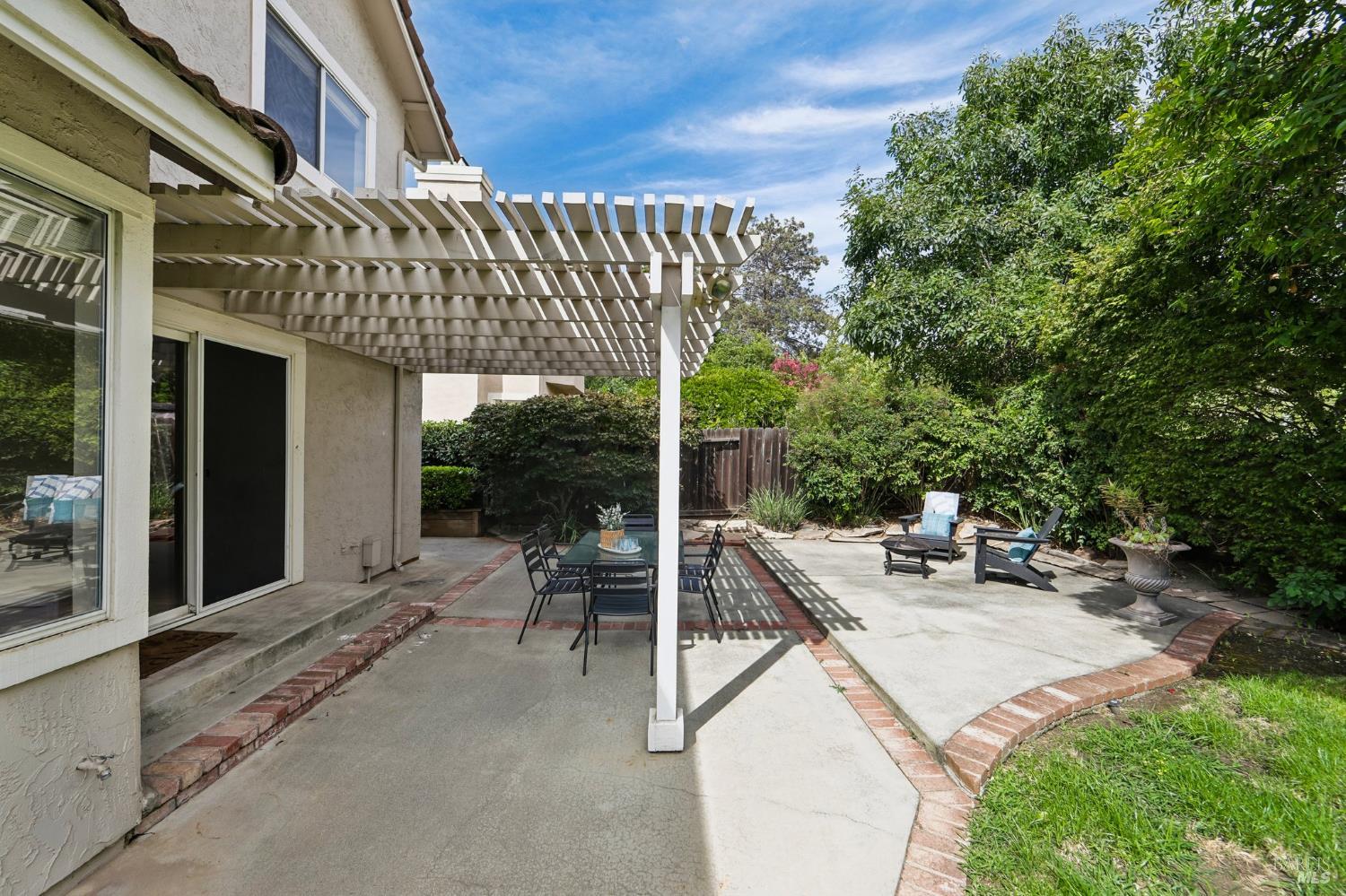 2474 Bay Hill Circle