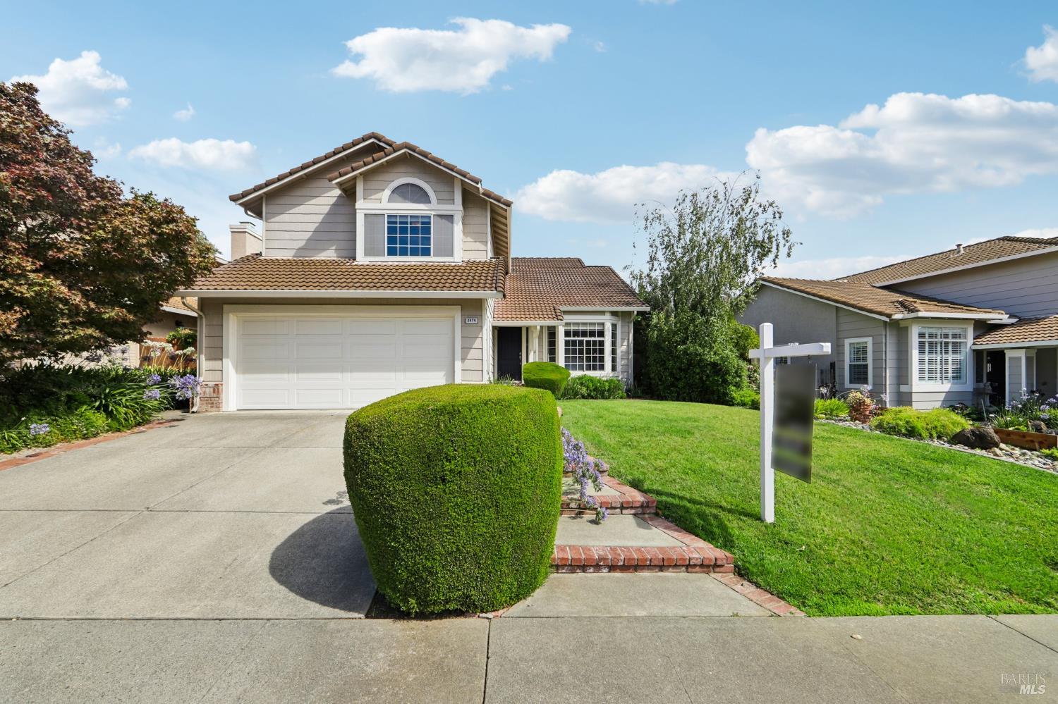 2474 Bay Hill Circle