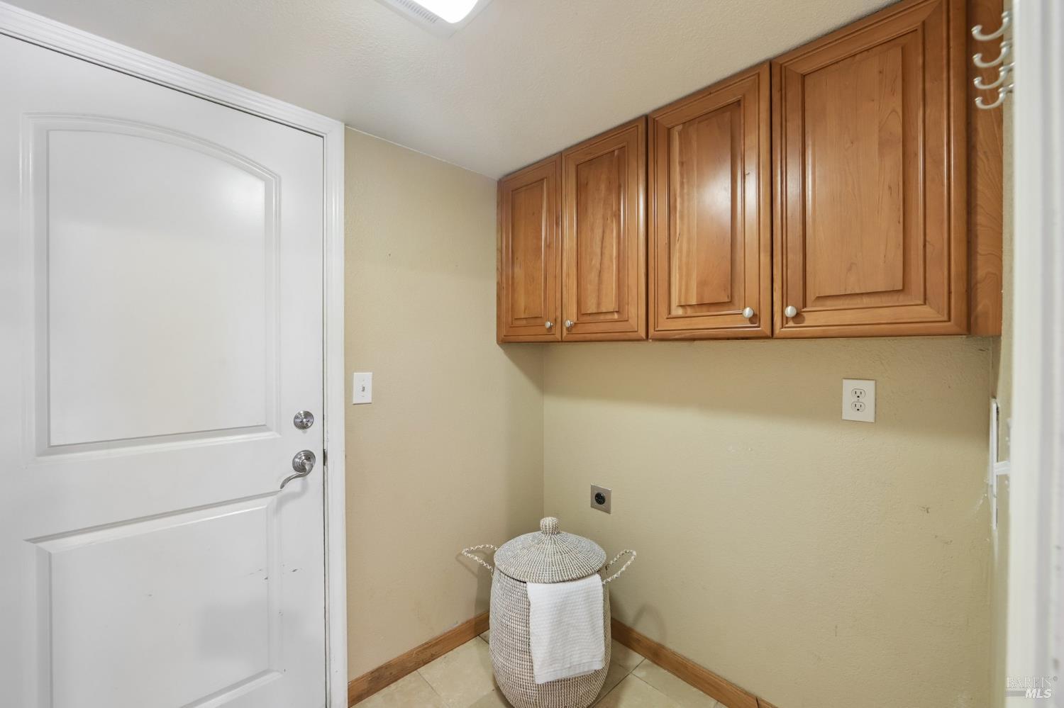 2474 Bay Hill Circle