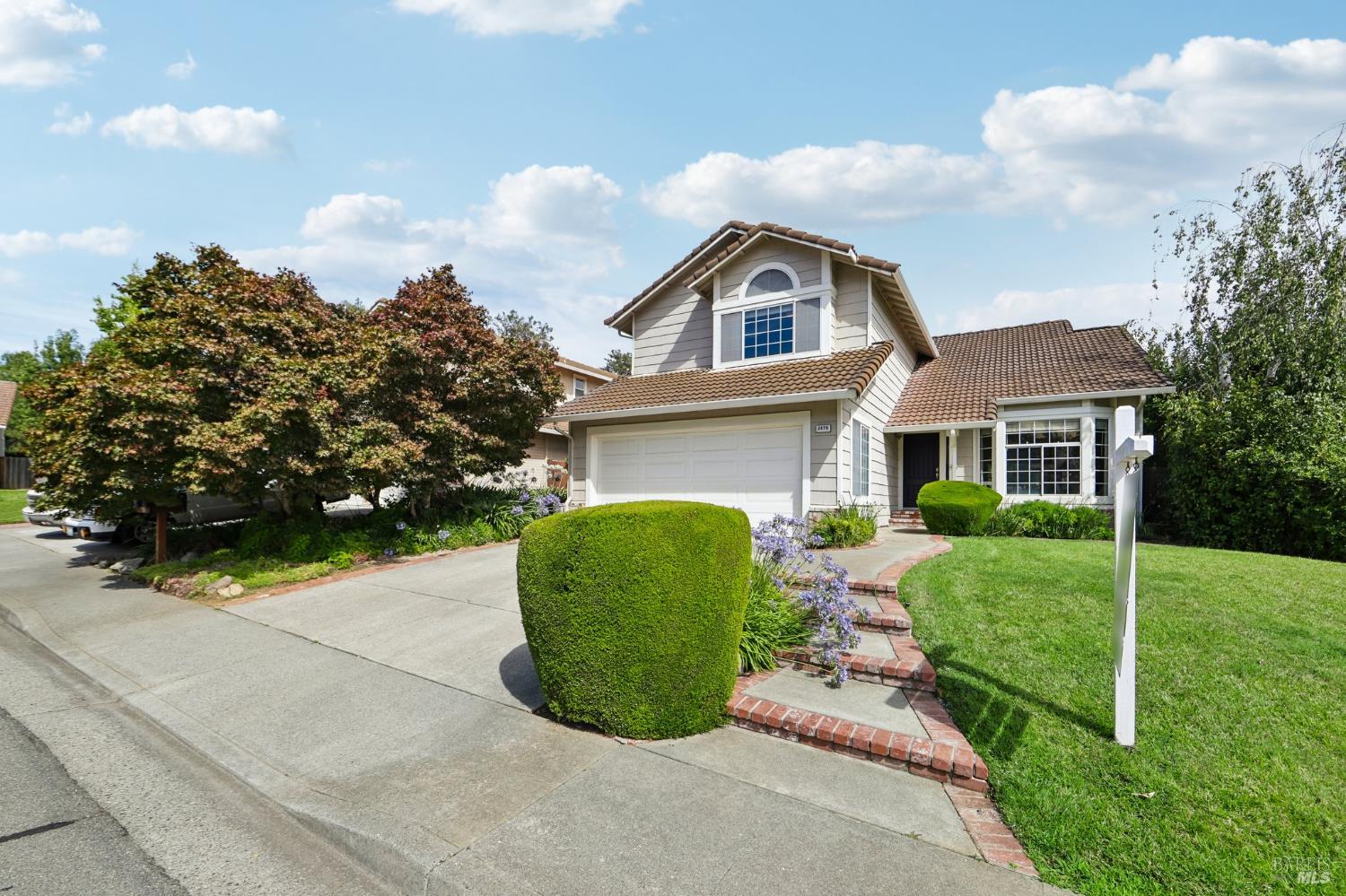 2474 Bay Hill Circle