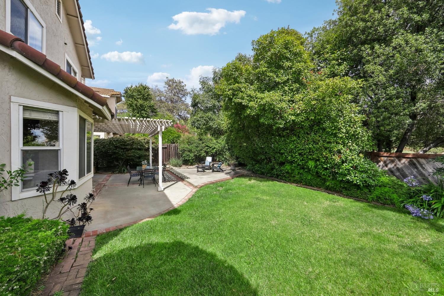 2474 Bay Hill Circle