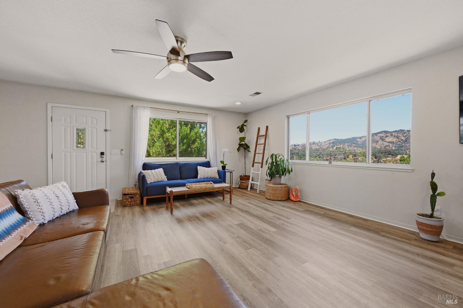 253 Circle Oaks Drive