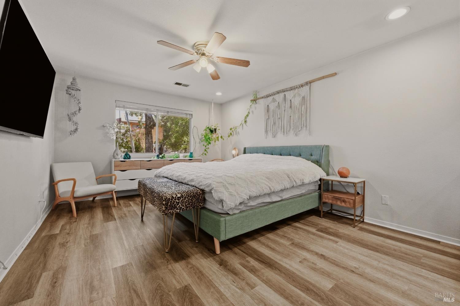 253 Circle Oaks Drive