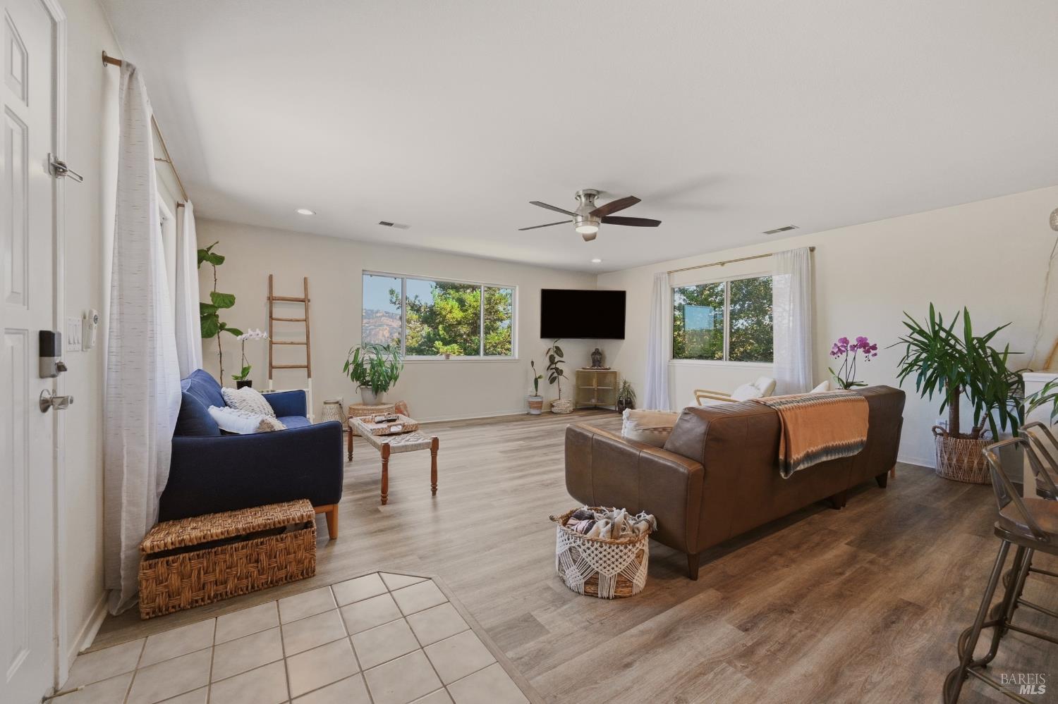 253 Circle Oaks Drive