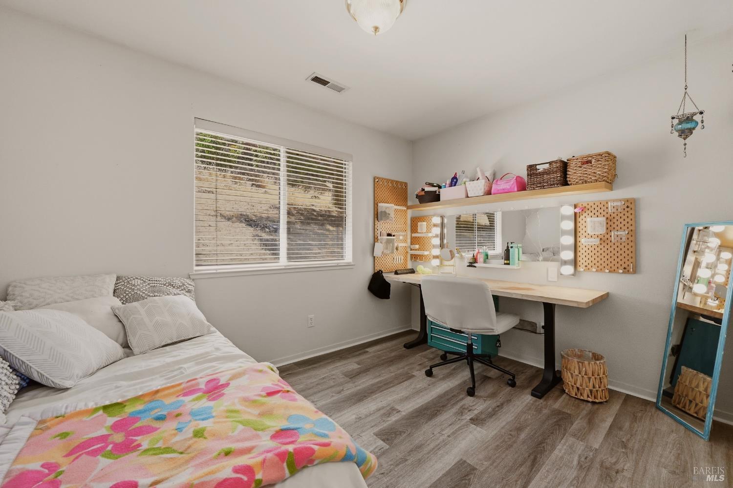 253 Circle Oaks Drive