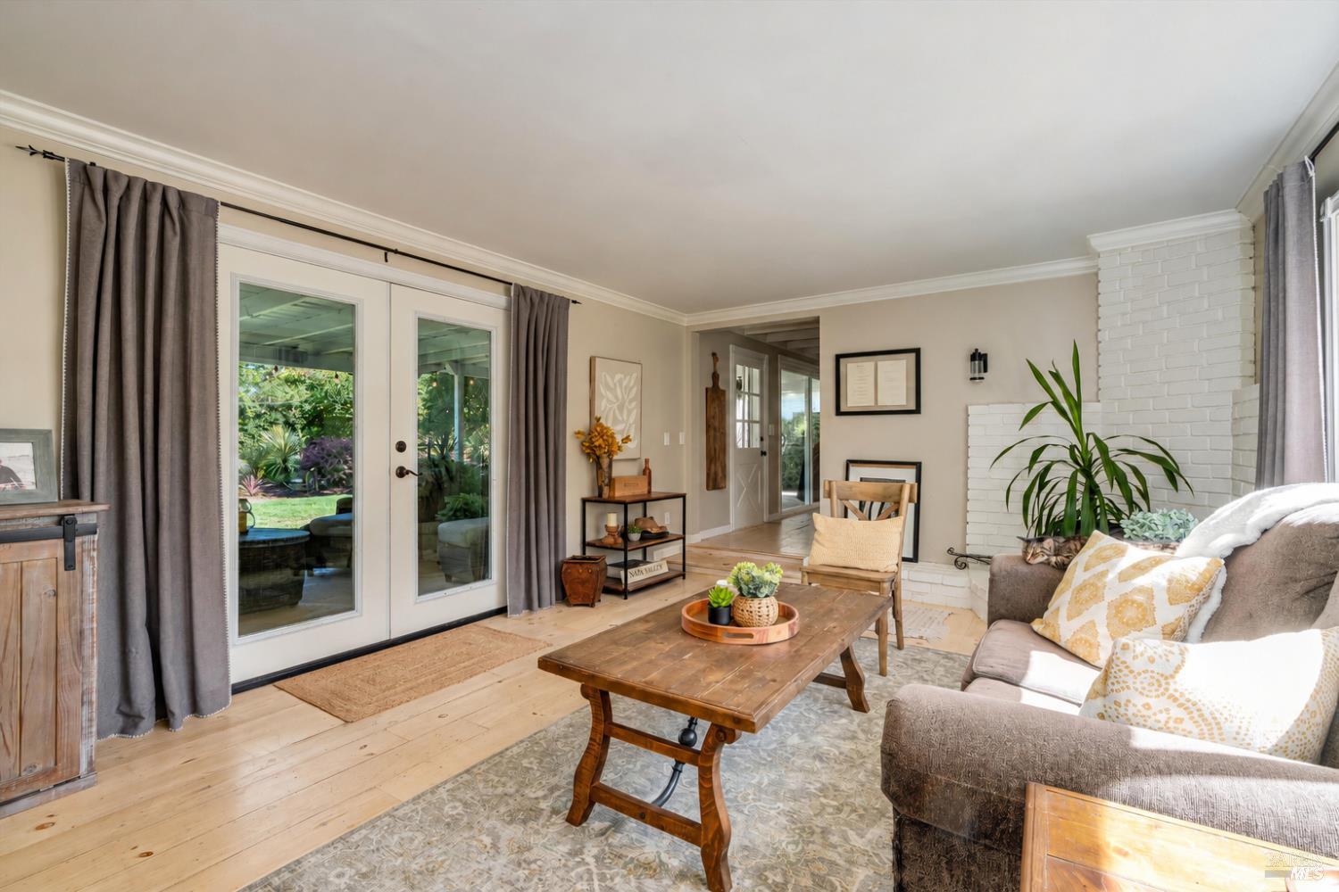1054 Olive Hill Lane