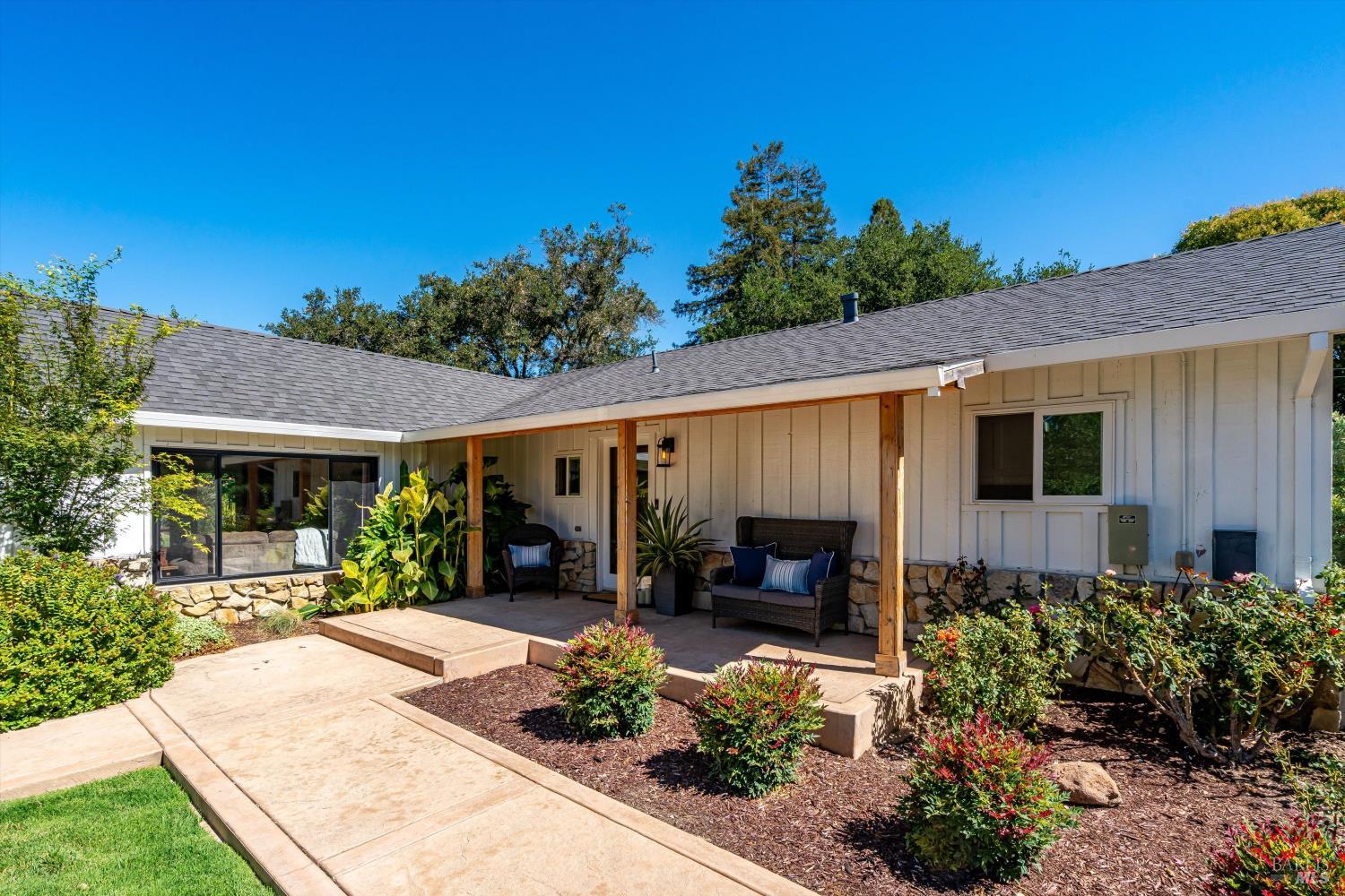 1054 Olive Hill Lane