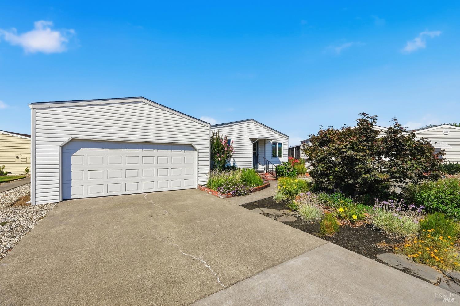 212 Betsy Place