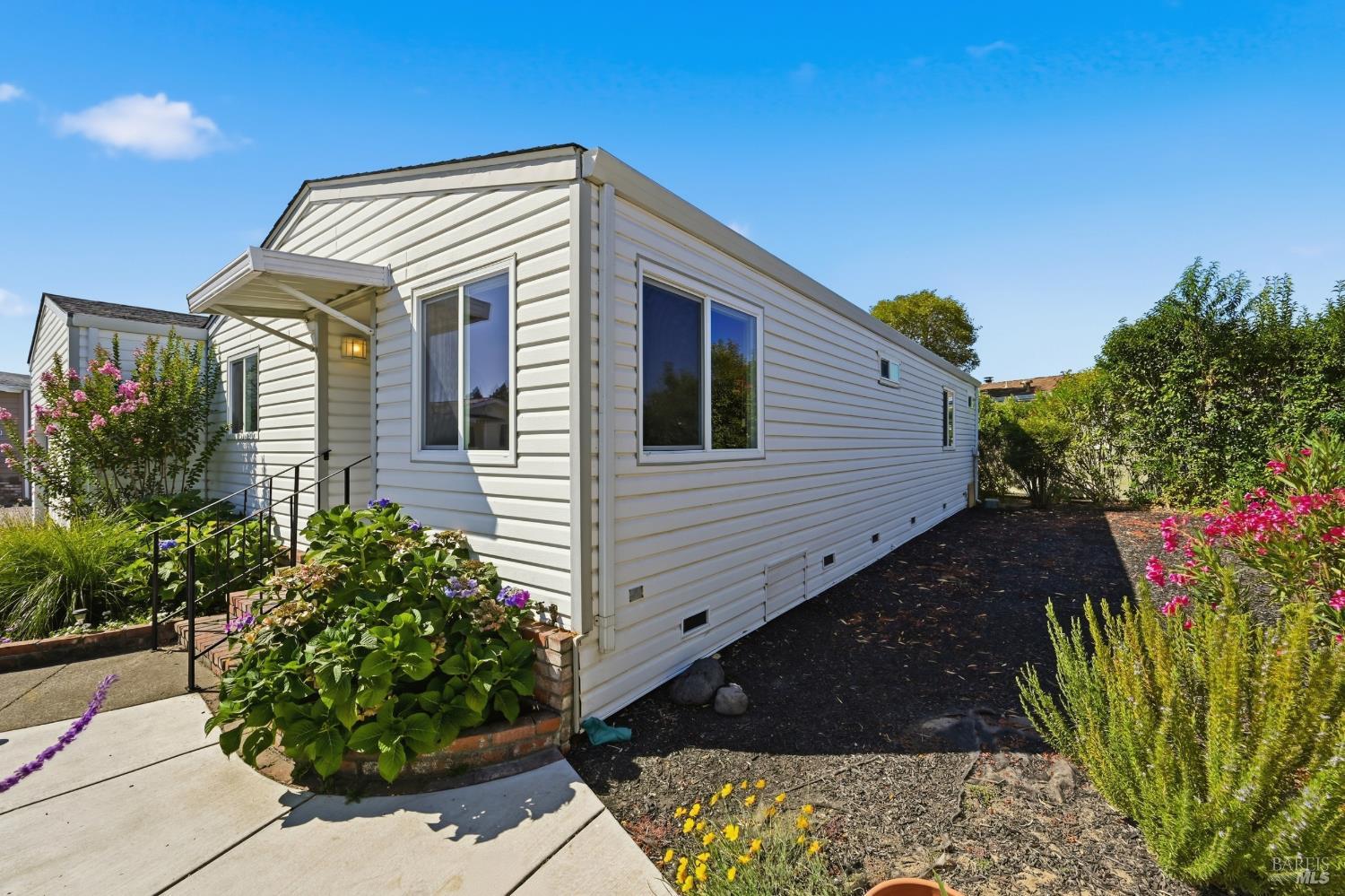 212 Betsy Place