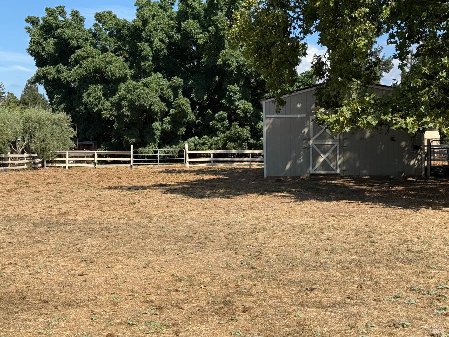 2060 Hagen Road