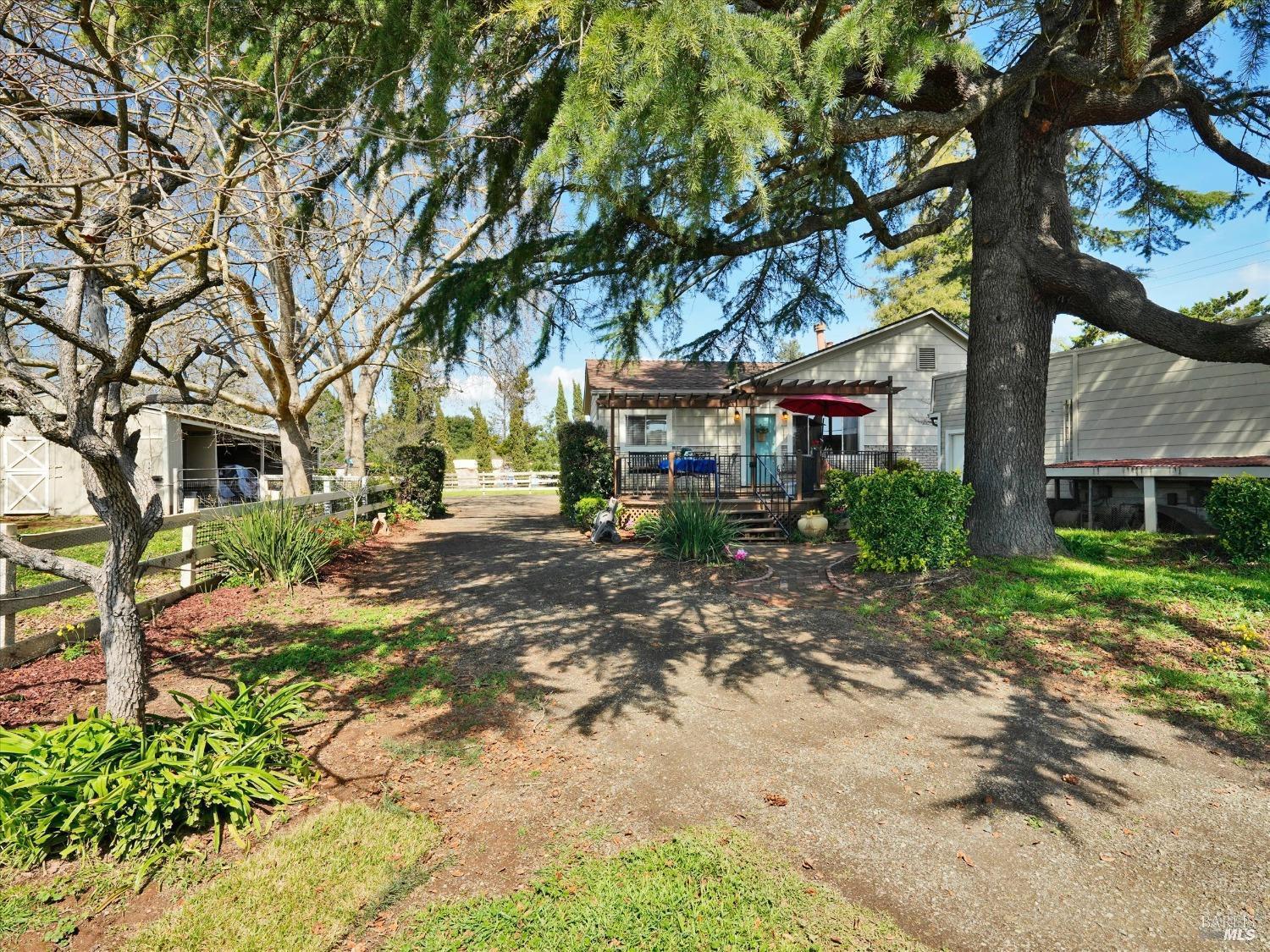 2060 Hagen Road