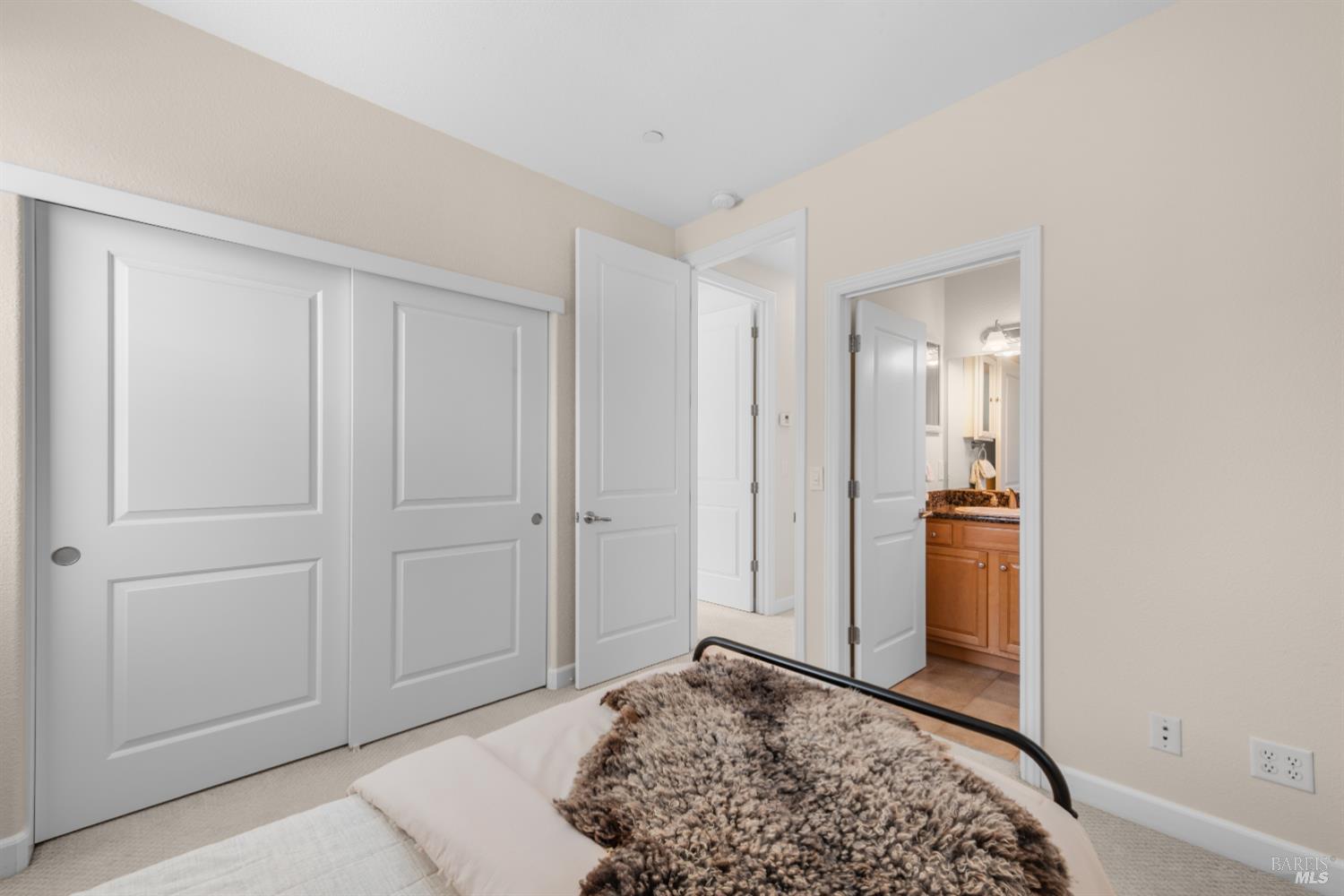 127 Firefly Lane