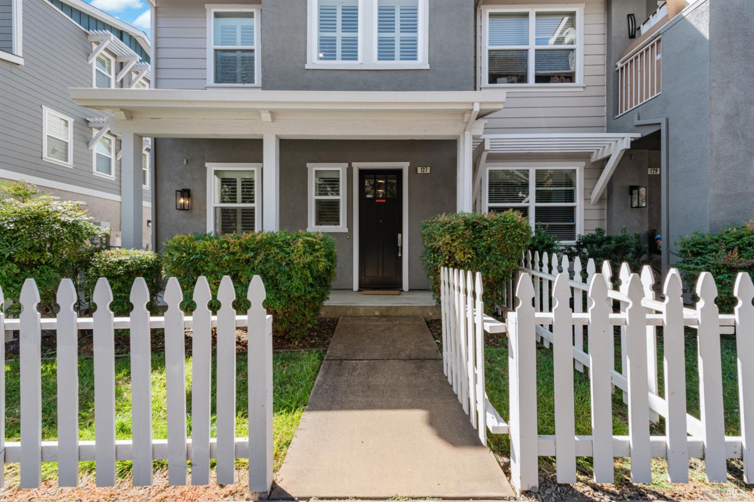 127 Firefly Lane