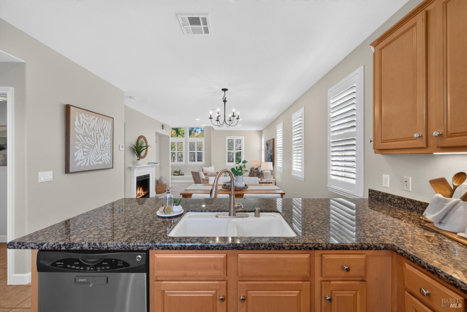 127 Firefly Lane