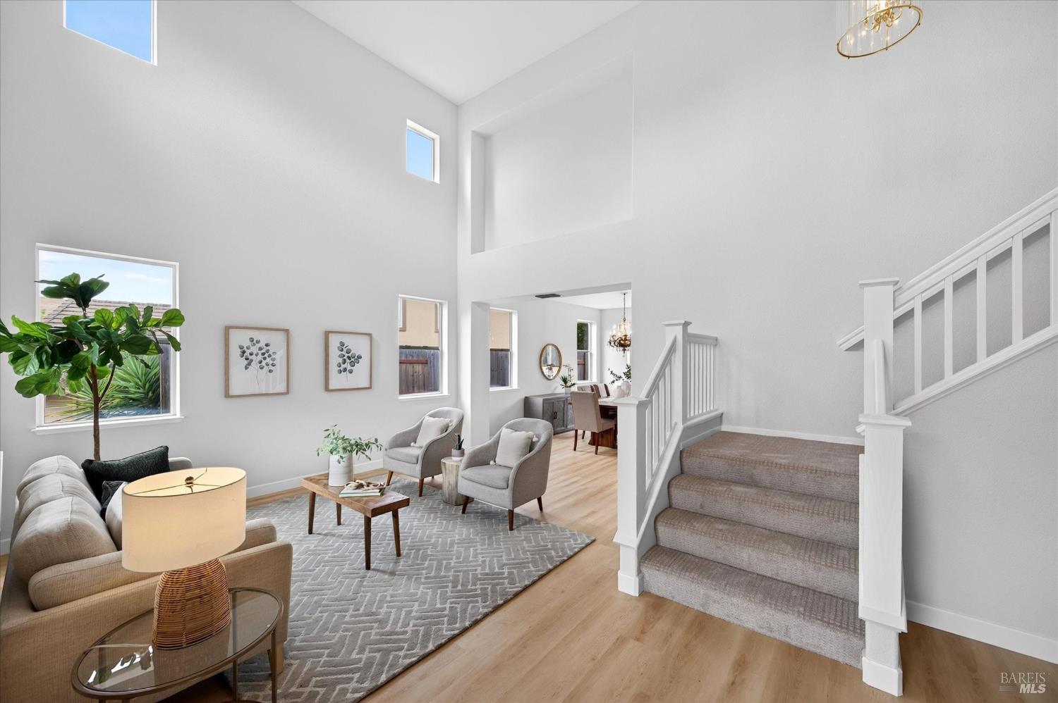 2022 Cliffwood Drive