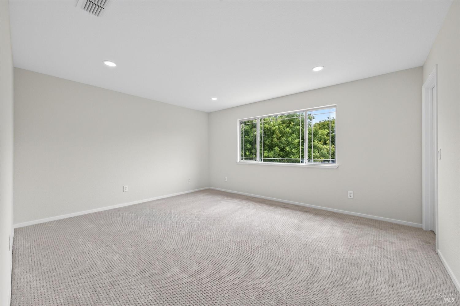 2022 Cliffwood Drive