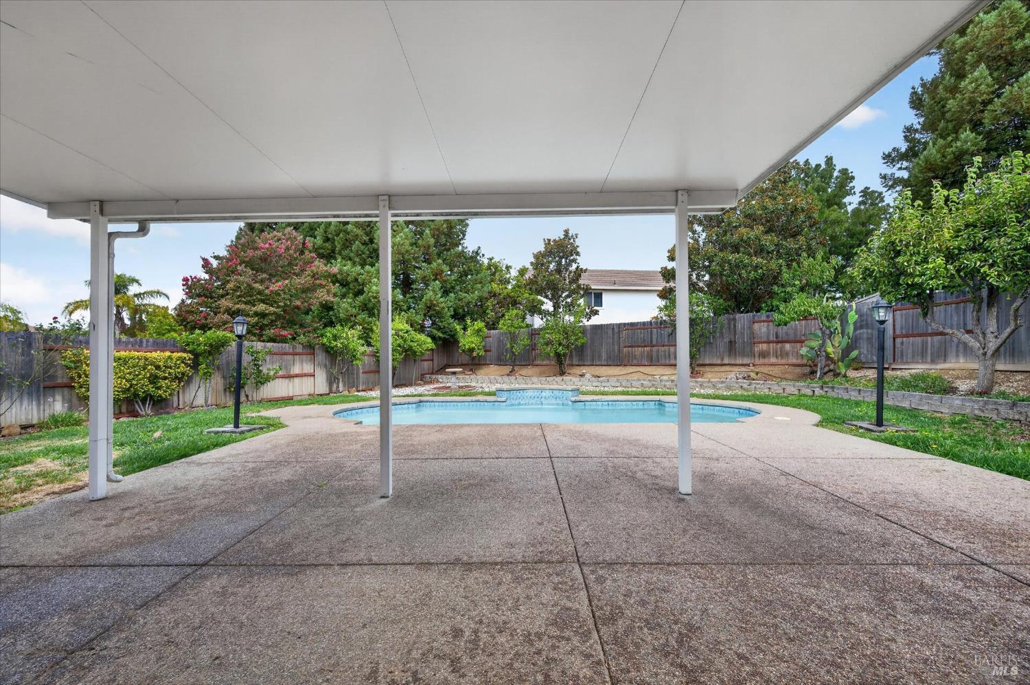 2022 Cliffwood Drive