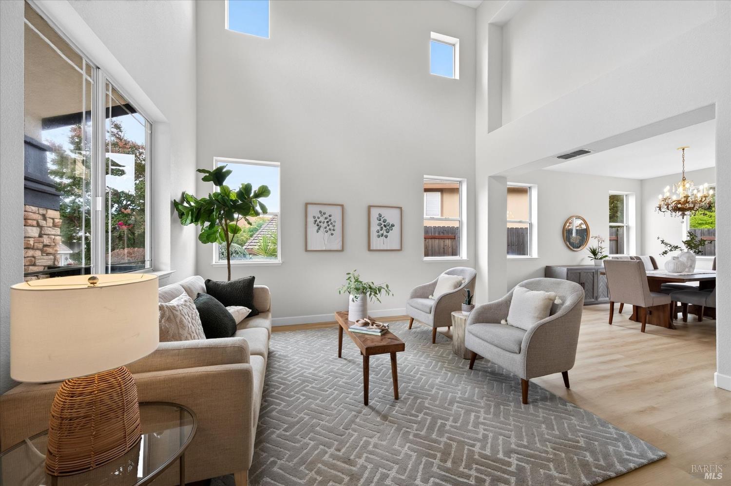 2022 Cliffwood Drive