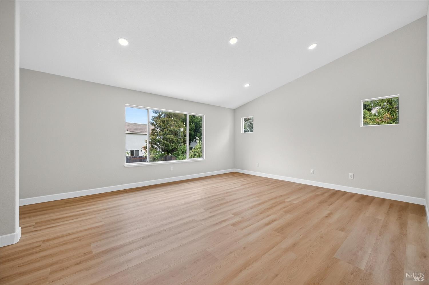 2022 Cliffwood Drive