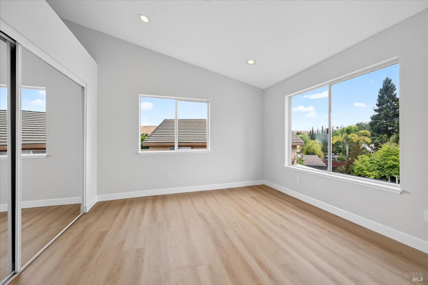 2022 Cliffwood Drive