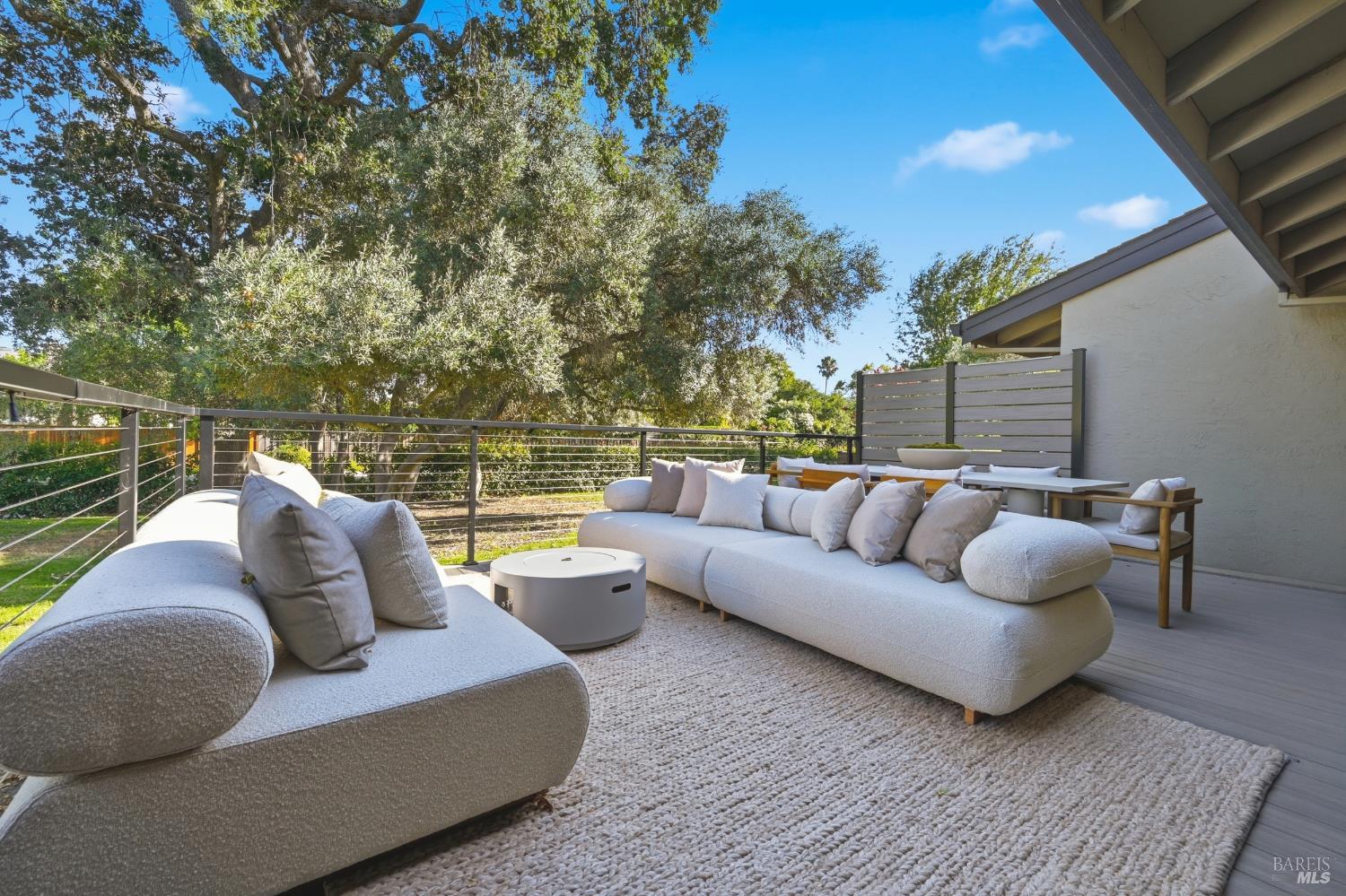 114 Vineyard Circle