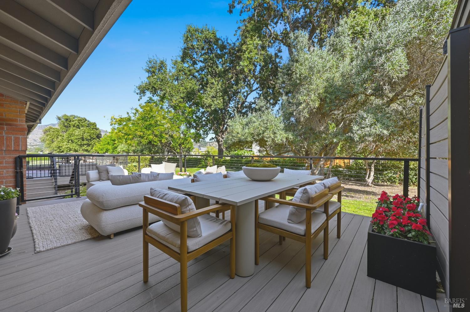 114 Vineyard Circle