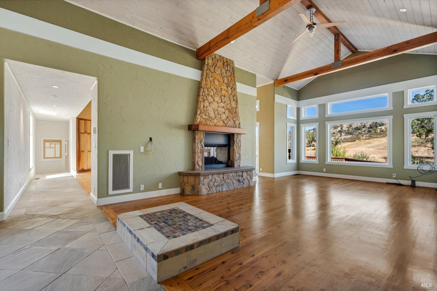 1900 Stagecoach Canyon Road