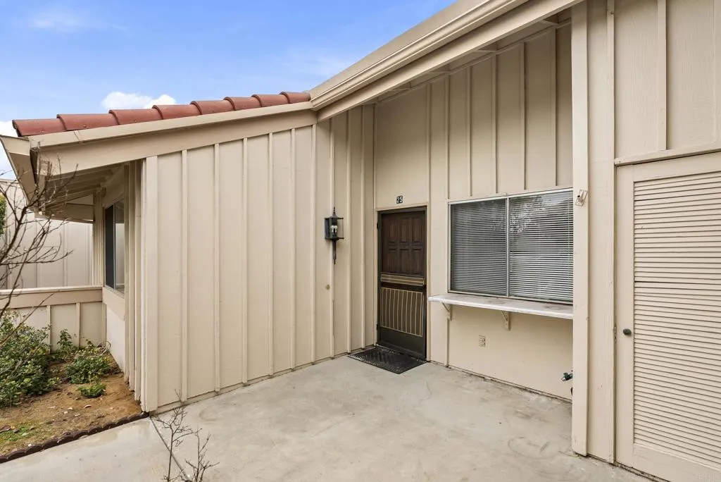 17463 Plaza Abierto Unit 25, Rancho Bernardo (San Diego) Unit: 25