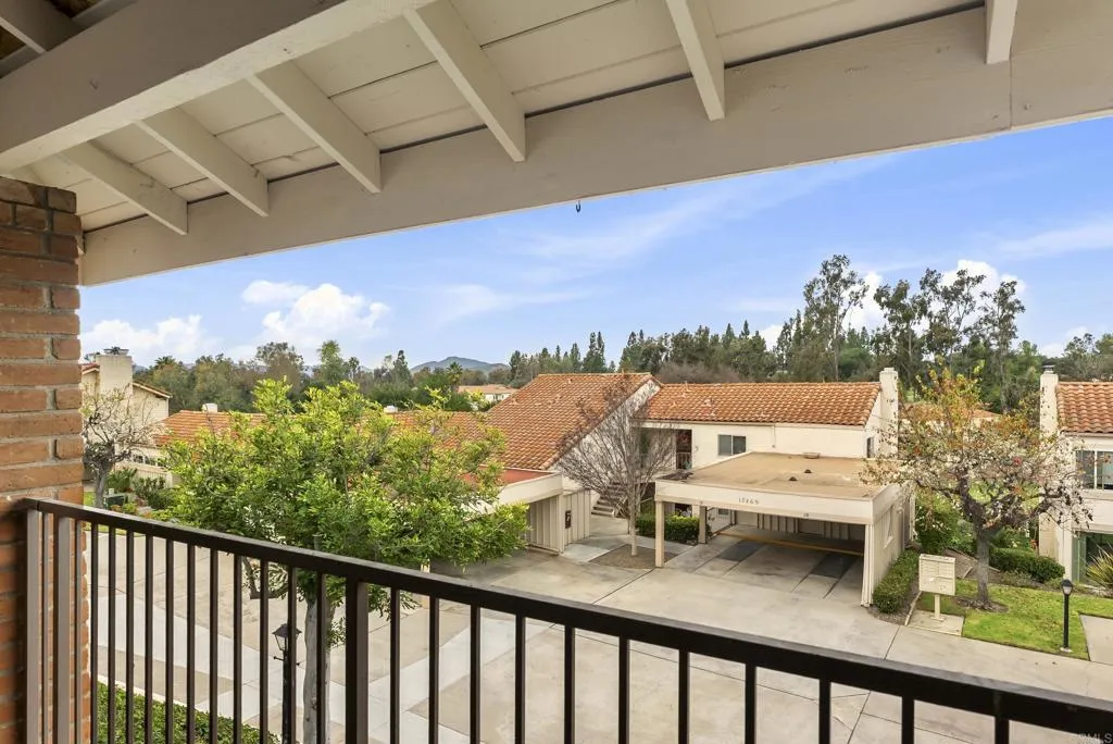 17463 Plaza Abierto Unit 25, Rancho Bernardo (San Diego) Unit: 25