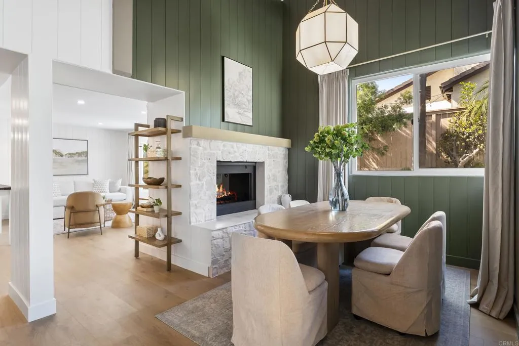 3116 Del Rey Avenue