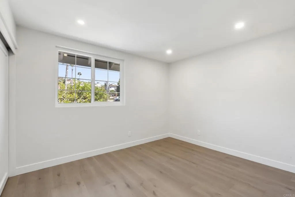 3116 Del Rey Avenue
