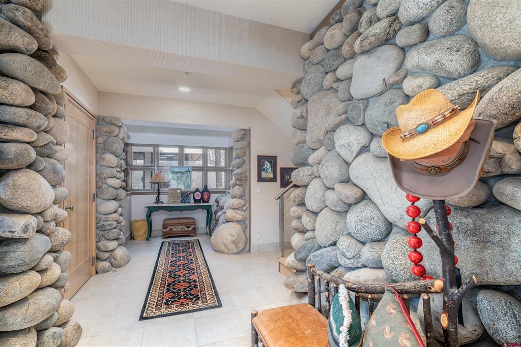 163 Peregrine Drive