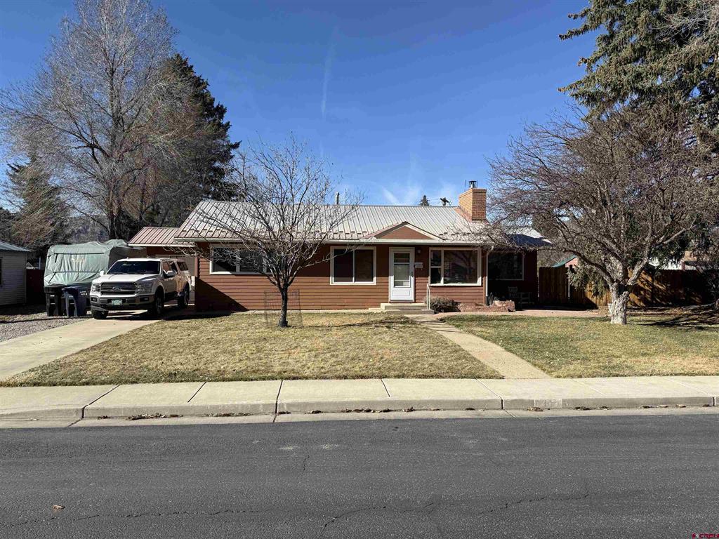 31 La Plata Place