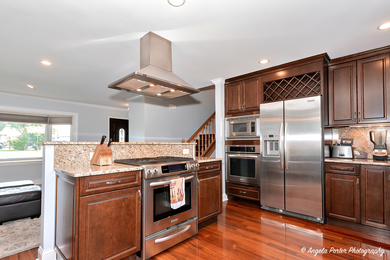 233 W Tanglewood Drive