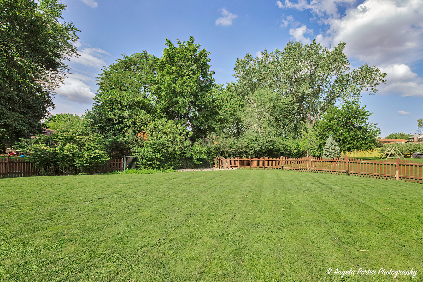 233 W Tanglewood Drive