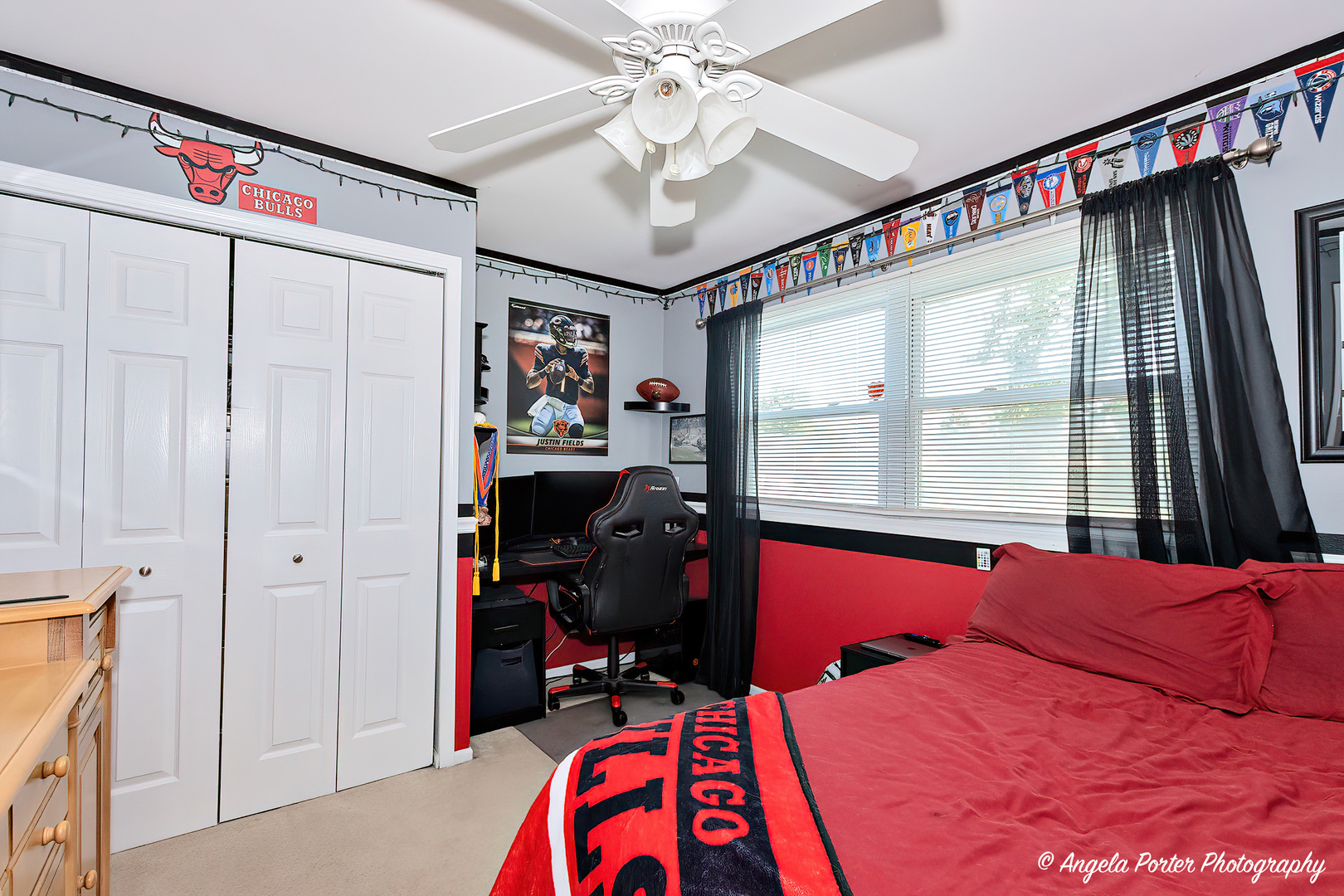 233 W Tanglewood Drive