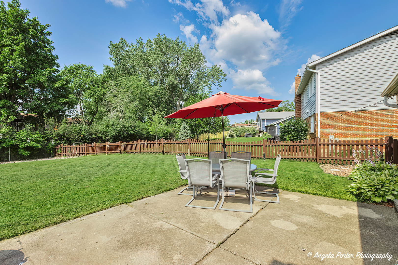 233 W Tanglewood Drive