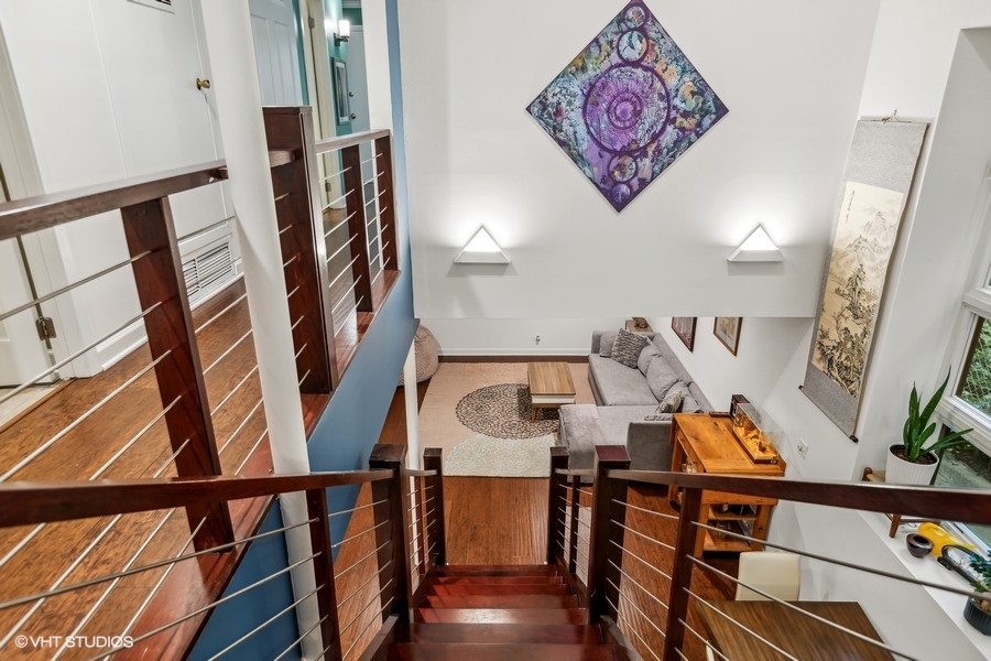 656 W Buckingham Place Unit: 1E