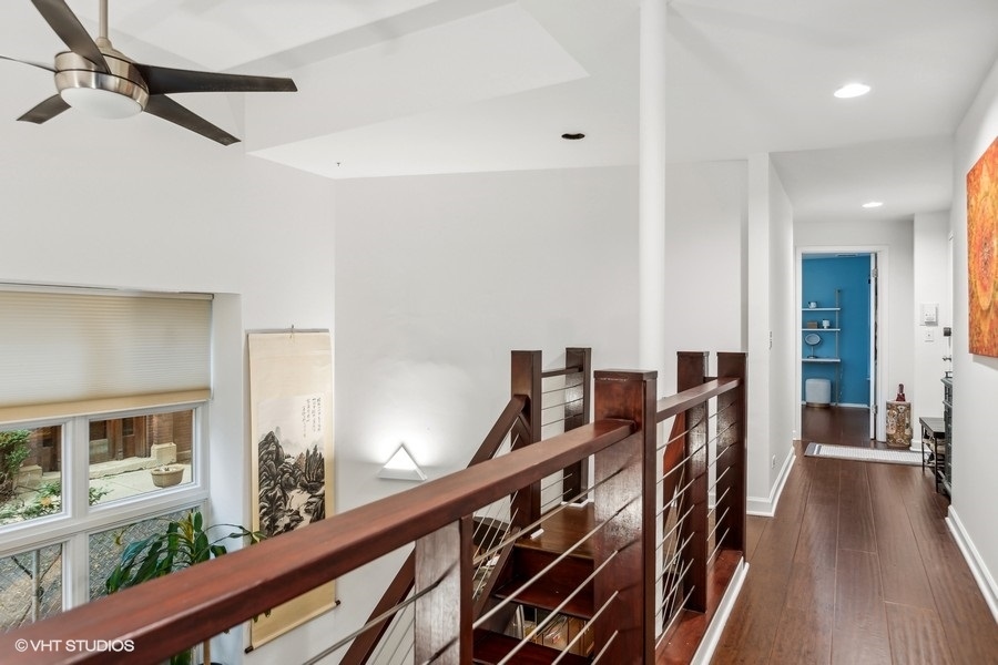 656 W Buckingham Place Unit: 1E