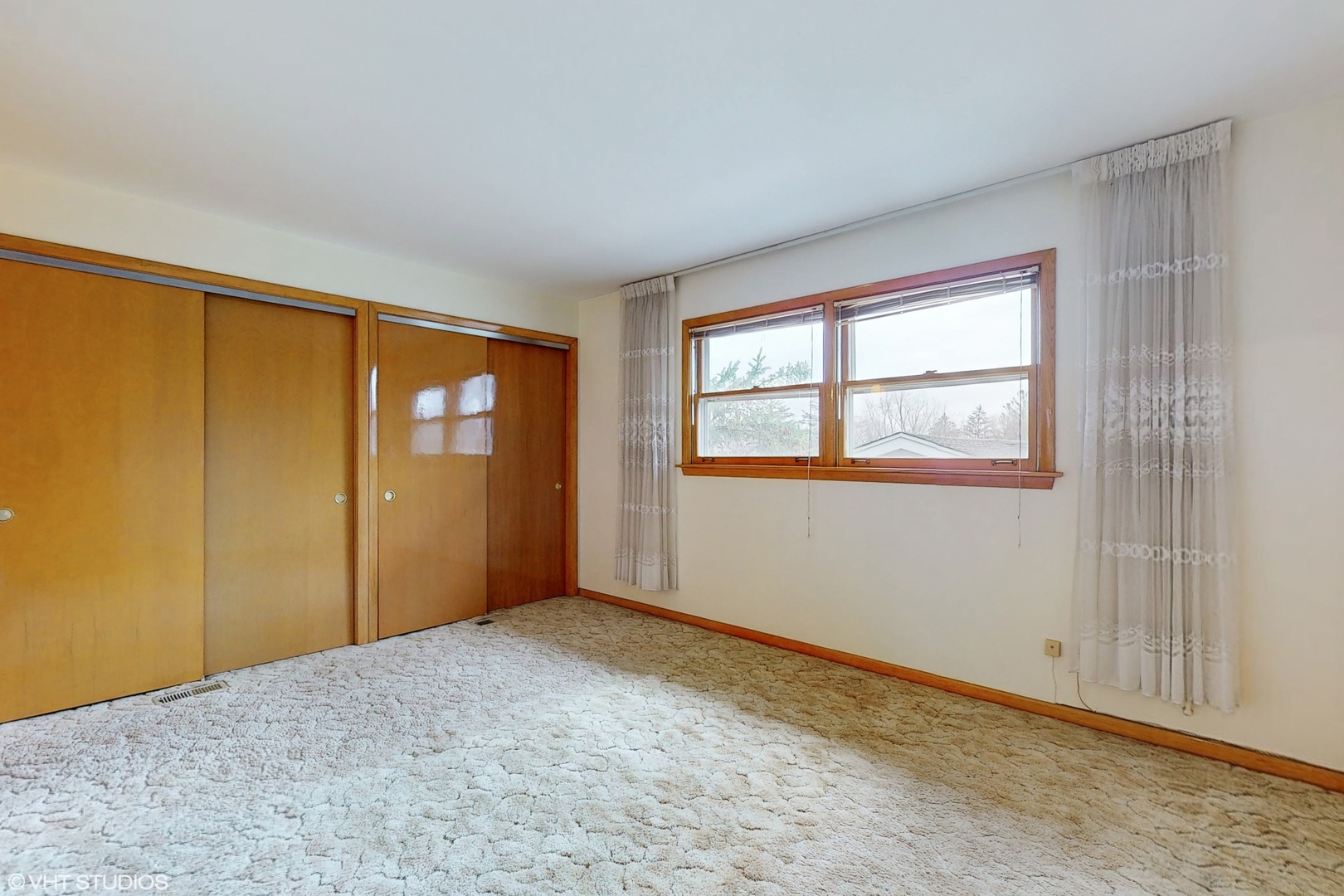 1098 Crimson Drive