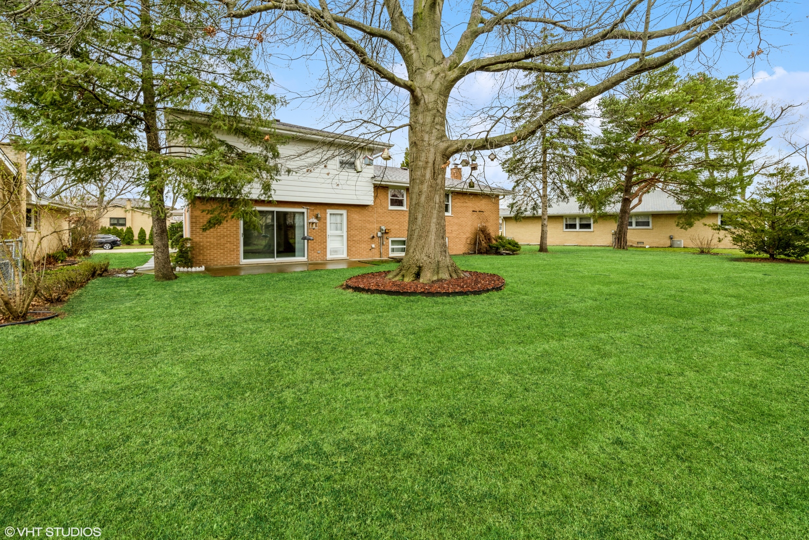 1098 Crimson Drive